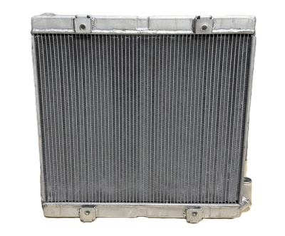 Радиатор охлаждения Газель, Соболь Бизнес дв. Cummins 2.8 (голый) "Лихославль" Евро-5 (крепление с верху с низу)