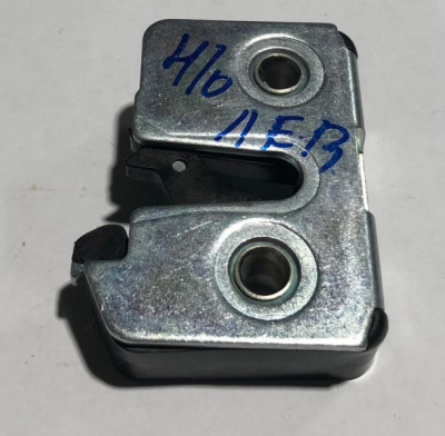 Шоколадка (запорный механизм) двери кабины Газель, Соболь нового образца левая