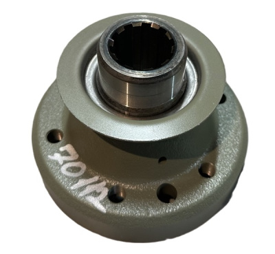 Фланец раздаточной коробки 4х4 (кардан с ШРУС, 6 болтов) крупный шлиц с отражателем