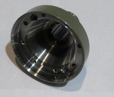 Фланец раздатки 4х4  (кардан с ШРУС) крупный шлиц без отражателя