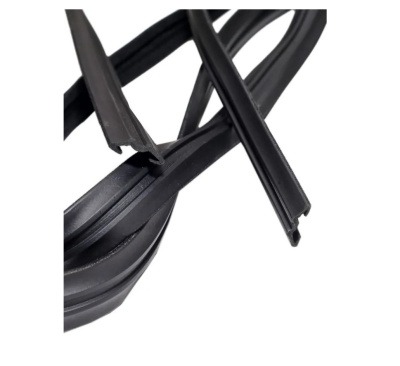 Уплотнитель сдвижного стекла бархотка Газель, Соболь L-3050ММ